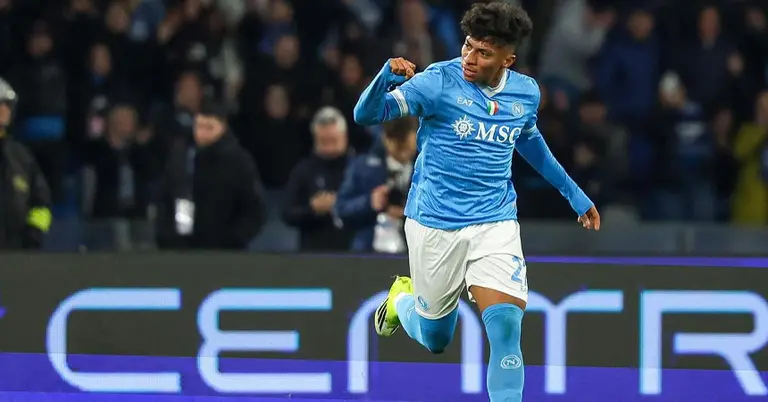 নাপোলিকে সমতায় ফেরানো গোল করে উদযাপনে অ্যালিসন সান্তোস